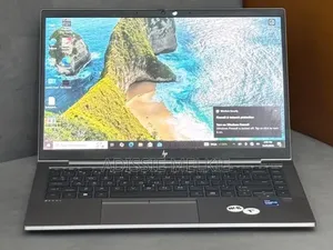 New Laptop HP ZBook Firefly G8 16GB Intel Core i5 SSD 512GB