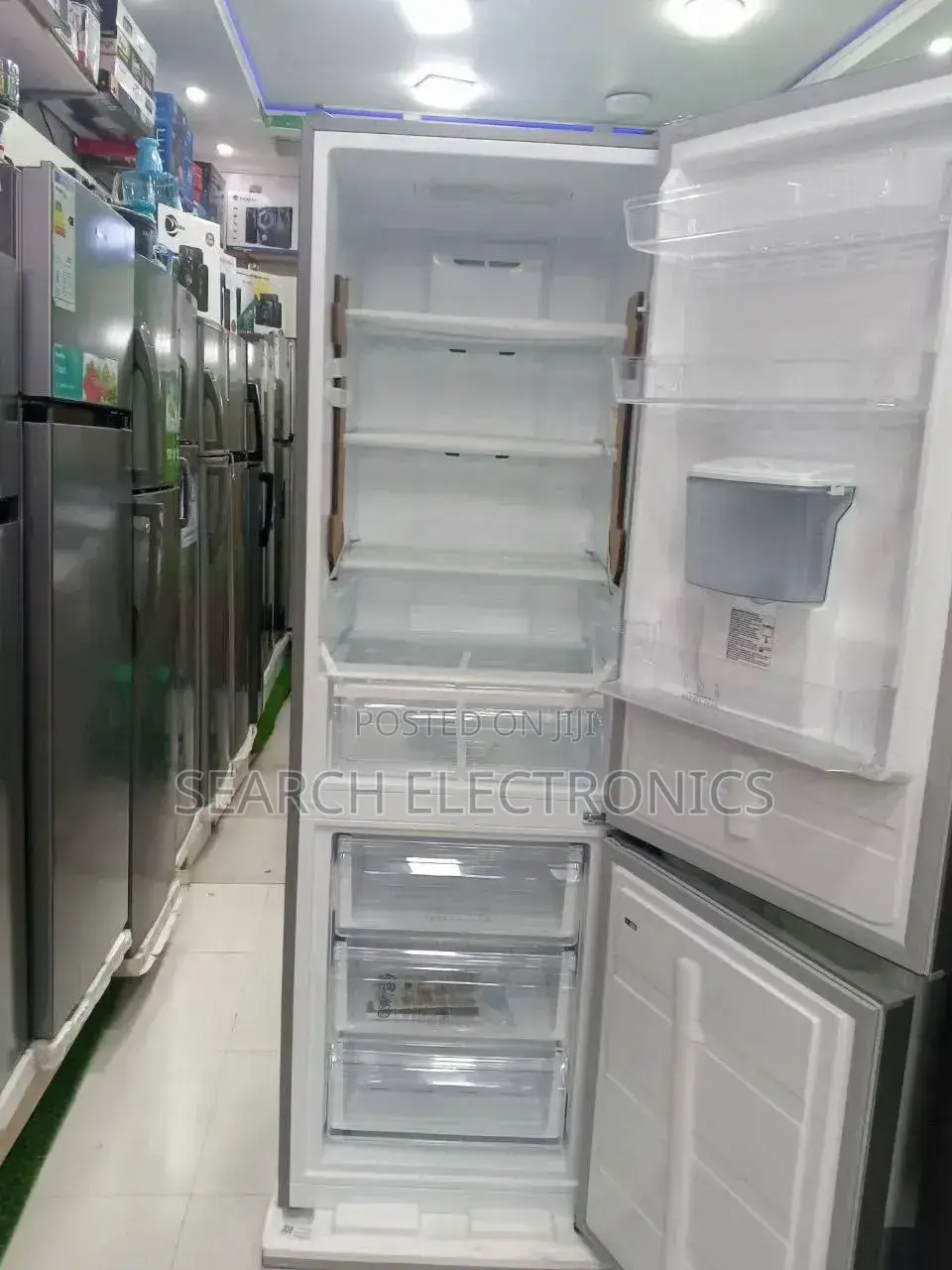 Media 670l Refrigerator