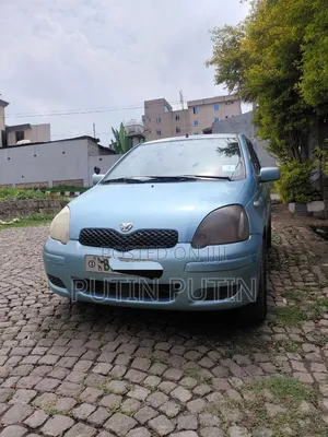 Toyota Vitz 2002 Blue
