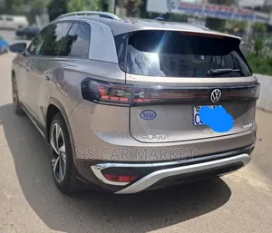 Volkswagen ID.6 2024 Brown