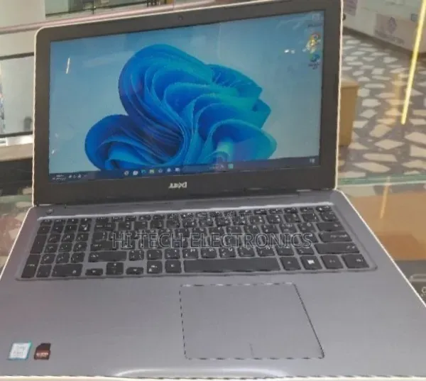 New Laptop Dell Inspiron 15 5567 8GB Intel Core i7 SSD 1T