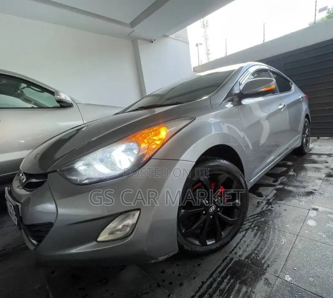 Hyundai Avante 2013 Teal