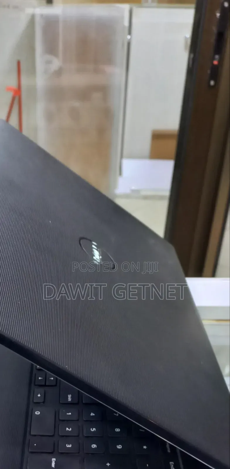New Laptop Dell Vostro DVCI325 4GB Intel Core i5 HDD 500GB