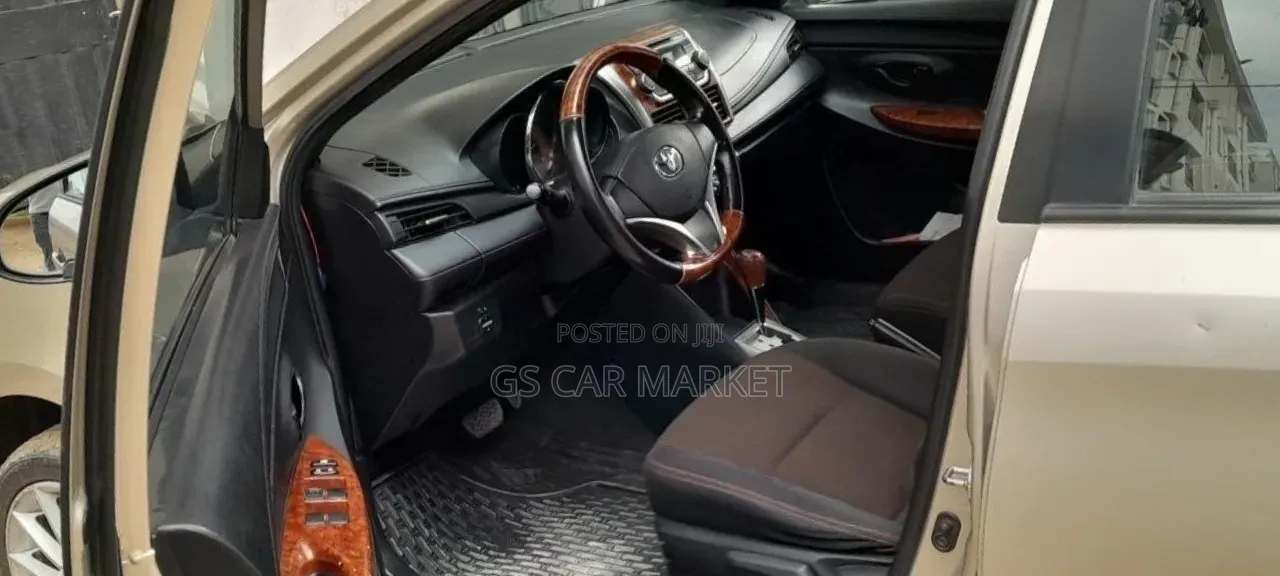 Toyota Yaris 2015 Teal