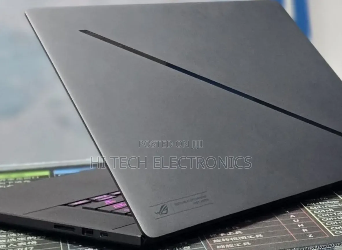 New Laptop Asus ROG Zephyrus G16 16GB Intel Core Ultra 9 eMMC 1T