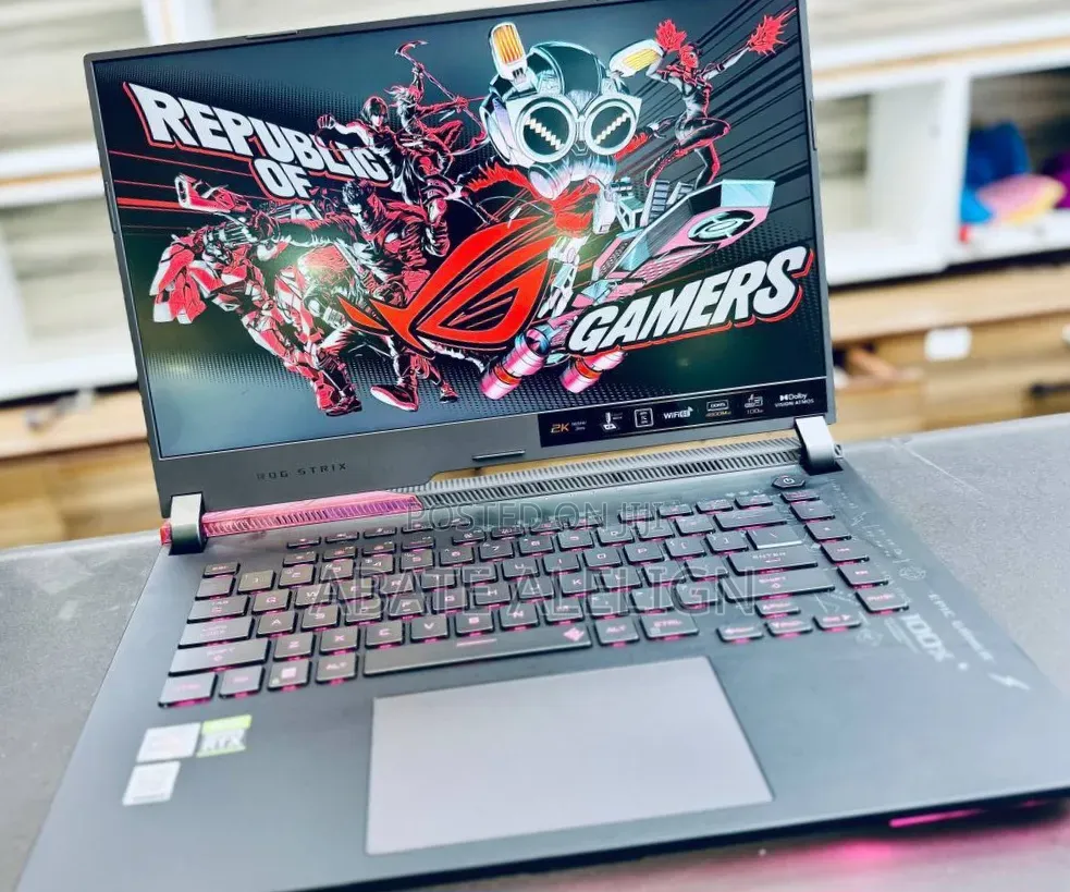 New Laptop Asus ROG Strix G15 16GB AMD Ryzen 9 SSD 512GB