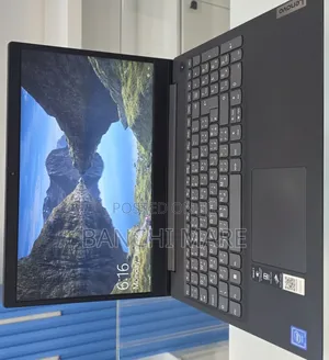 New Laptop Lenovo Ideapad 3 4GB Qualcomm Snapdragon X Plus SSD 1T
