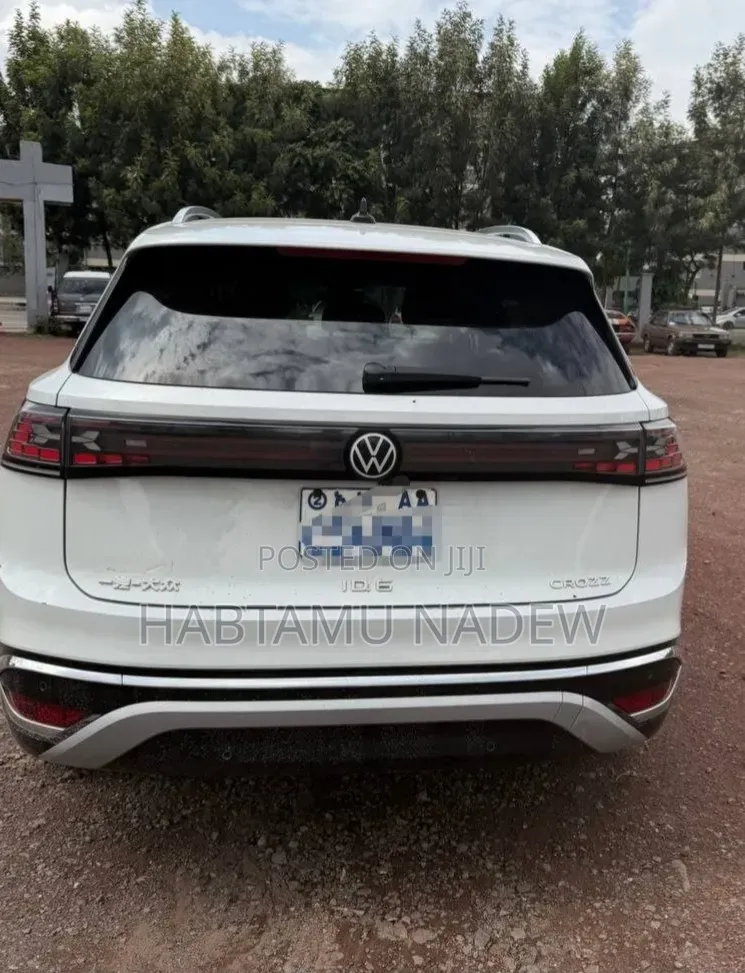 Volkswagen ID.6 2024 White