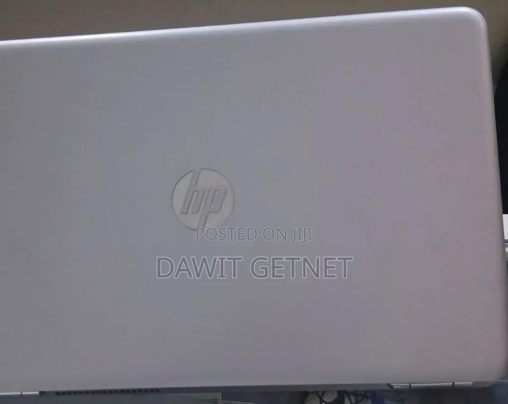 New Laptop HP Pavilion 15 8GB Intel Core i7 SSD 512GB