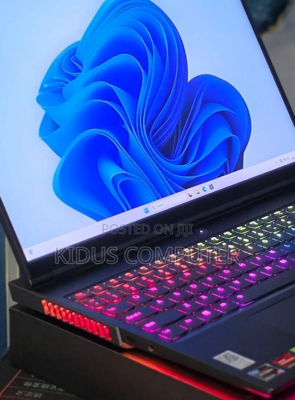 New Laptop Lenovo Legion 5 32GB AMD Ryzen 9 SSD 1T