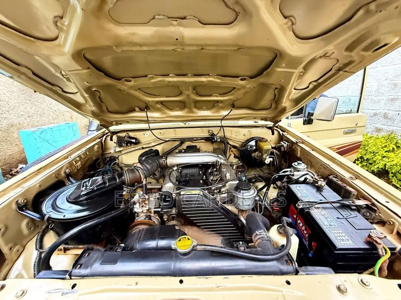 Toyota Land Cruiser 2012 Gold