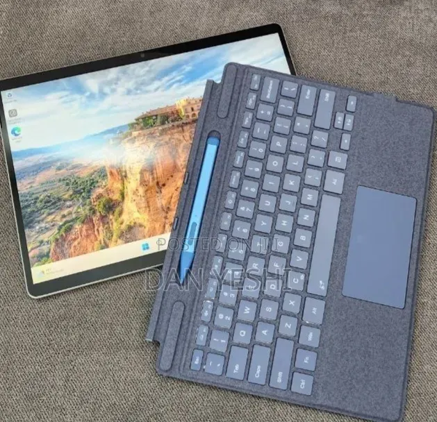 New Laptop Microsoft Surface Pro 9 16GB Intel Core i7 SSD 512GB