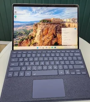 New Laptop Microsoft Surface Pro 9 16GB Intel Core i7 SSD 512GB
