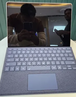 New Laptop Microsoft Surface Pro 9 16GB Intel Core i7 SSD 512GB