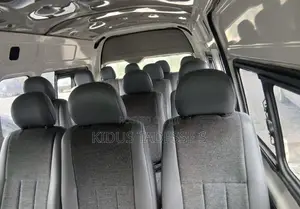 Toyota HiAce 2013 White