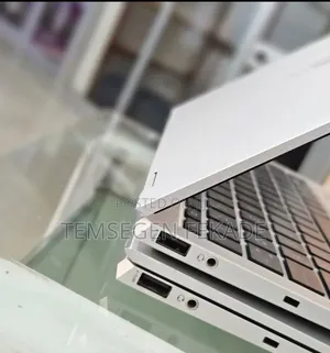New Laptop HP EliteBook 1040 G8 16GB Intel Core i7 SSD 512GB