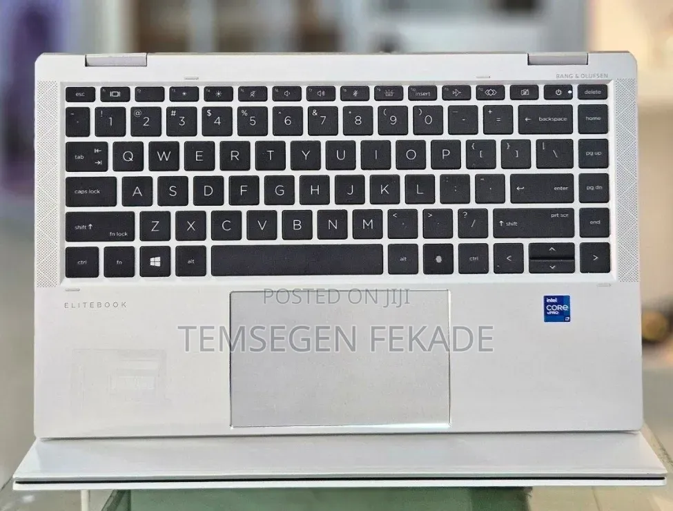 New Laptop HP EliteBook 1040 G8 16GB Intel Core i7 SSD 512GB
