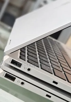 New Laptop HP EliteBook 1040 G8 16GB Intel Core i7 SSD 512GB