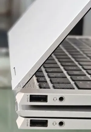 New Laptop HP EliteBook 1040 G8 16GB Intel Core i7 SSD 512GB