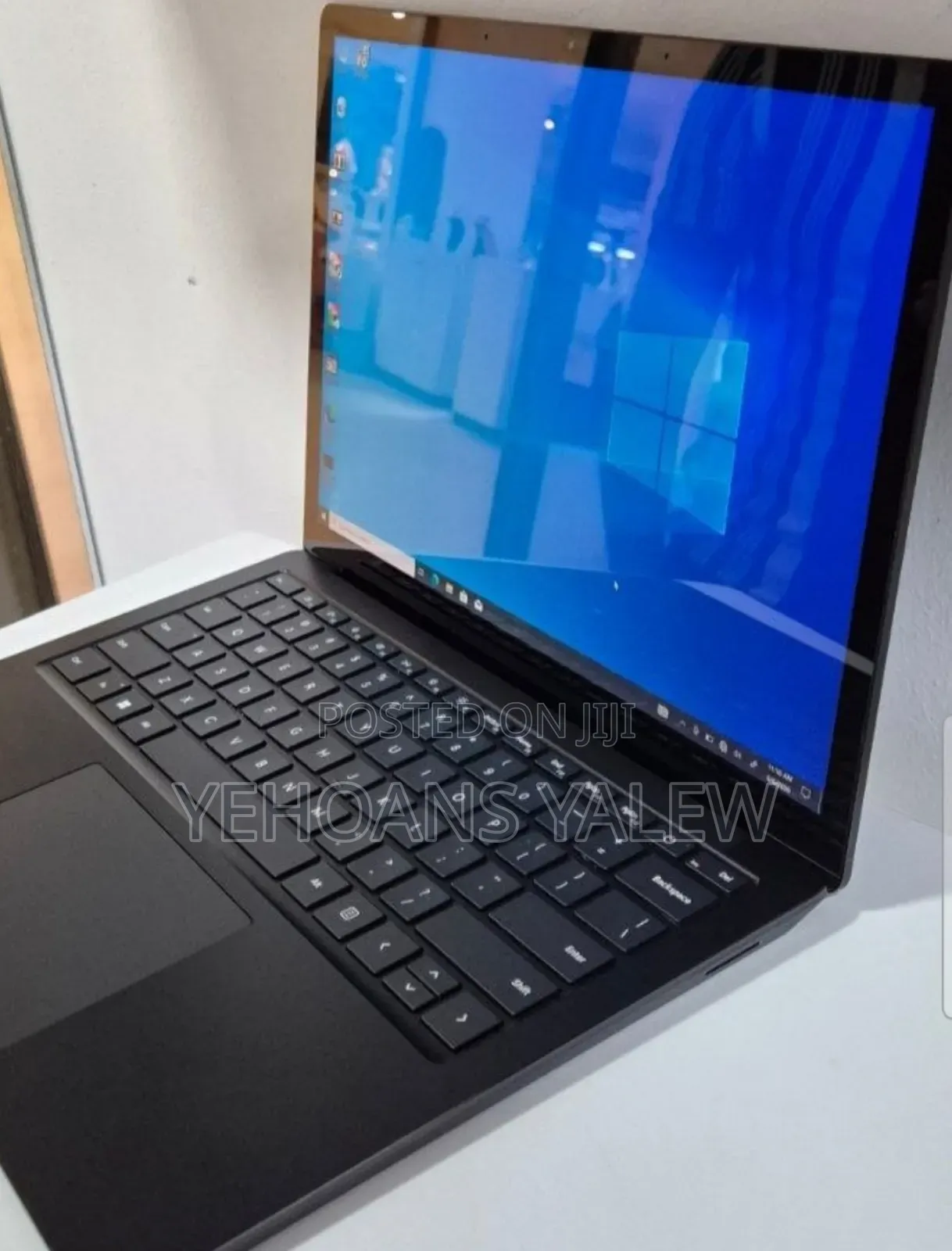 New Laptop Microsoft Surface Laptop 3 8GB Intel Core i5 SSD 256GB