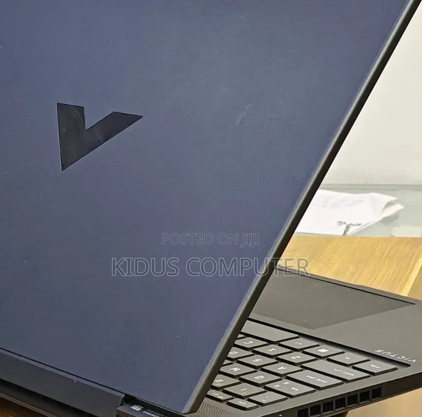 New Laptop HP Victus 15 16GB Intel Core i7 SSD 1T