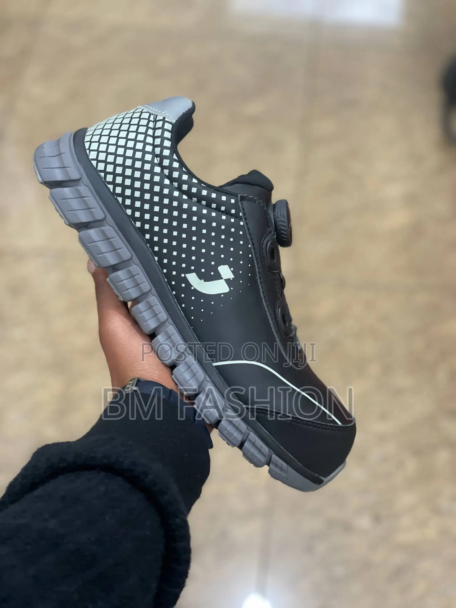 Safety Jogger Sneaker Type Steeltoe Black And White Visitors Safetywea