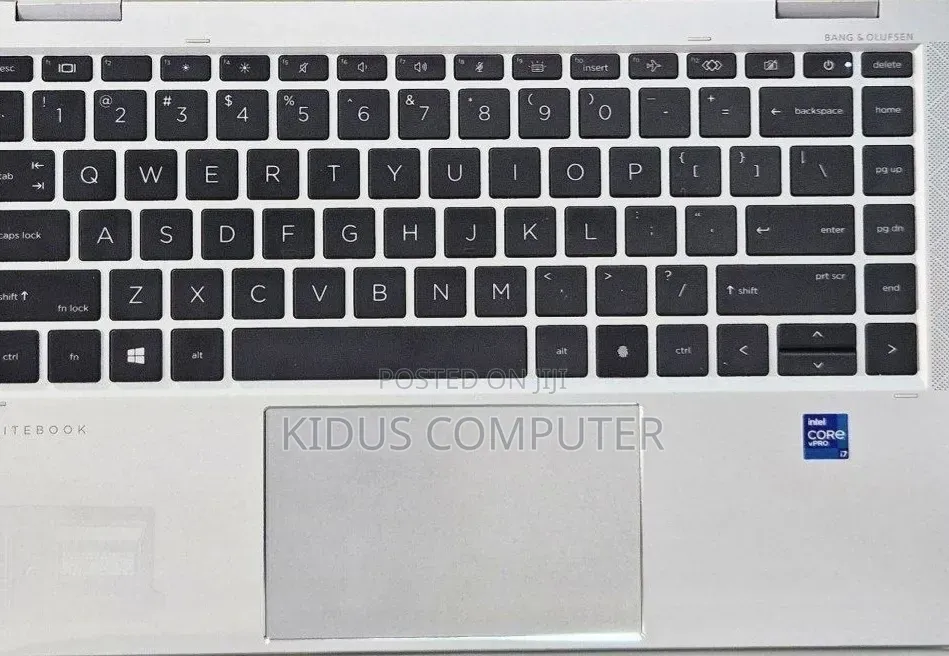 New Laptop HP EliteBook 1040 G8 16GB Intel Core i7 SSD 512GB