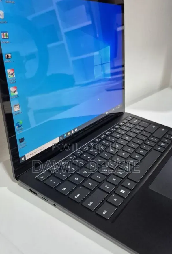 New Laptop Microsoft Surface Laptop 3 8GB Intel Core i5 SSD 256GB