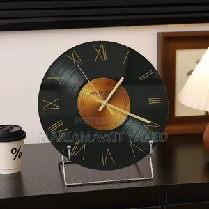 Stylish Vinyl Record Clock