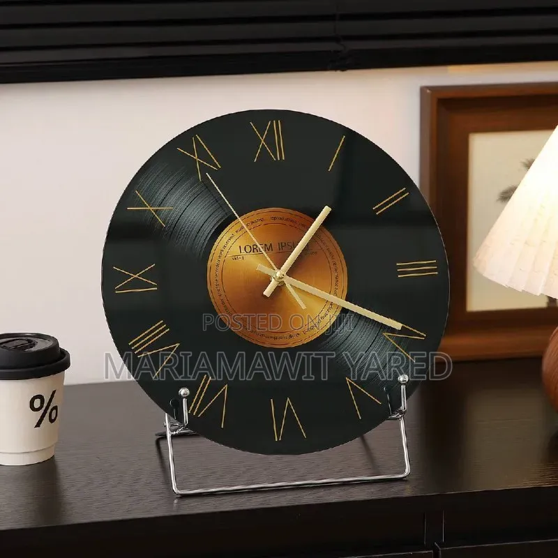 Stylish Vinyl Record Clock