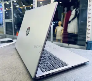 Laptop HP 15-fd1020ns 16GB Intel Core i5 SSD 512GB