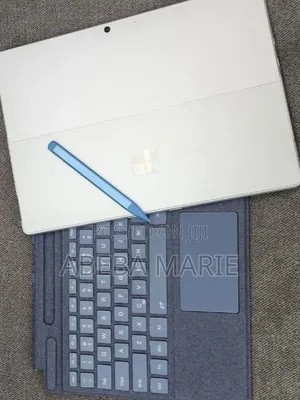 New Laptop Microsoft Surface Pro 9 16GB Intel Core i7 SSD 512GB