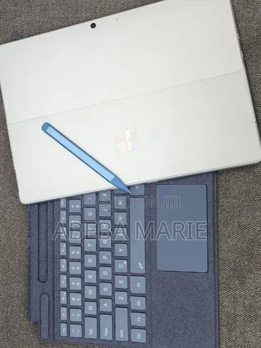 New Laptop Microsoft Surface Pro 9 16GB Intel Core i7 SSD 512GB
