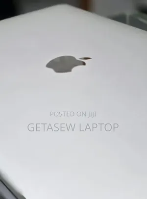 New Laptop Apple MacBook Pro 2019 16GB Apple M1 Pro SSD 256GB