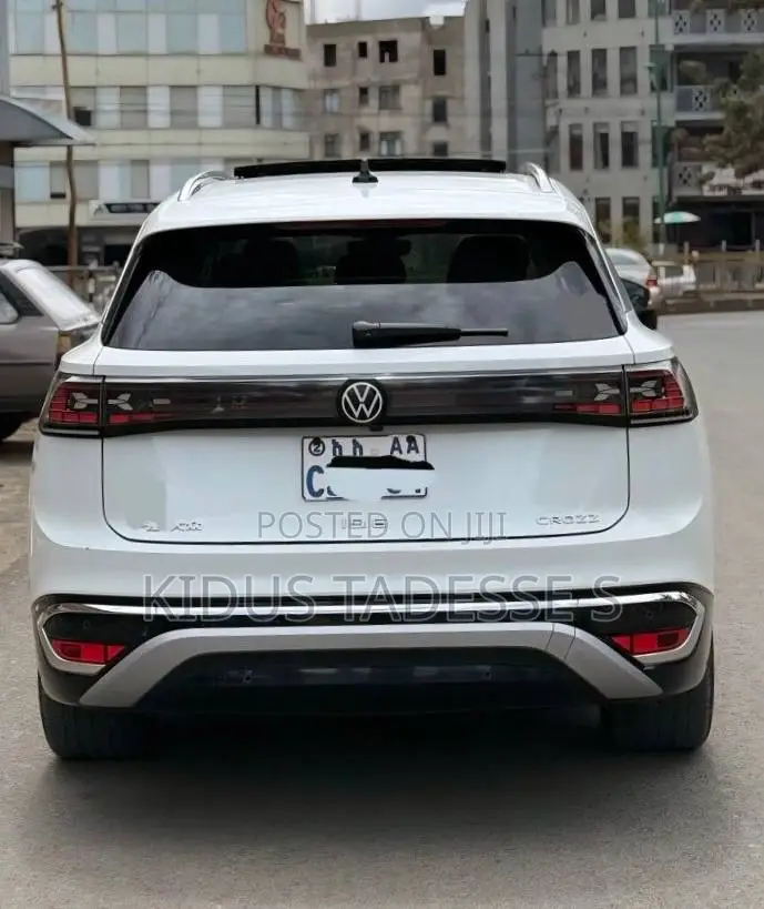 Volkswagen ID.6 2024 White