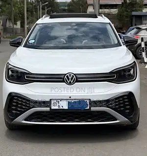 Volkswagen ID.6 2024 White