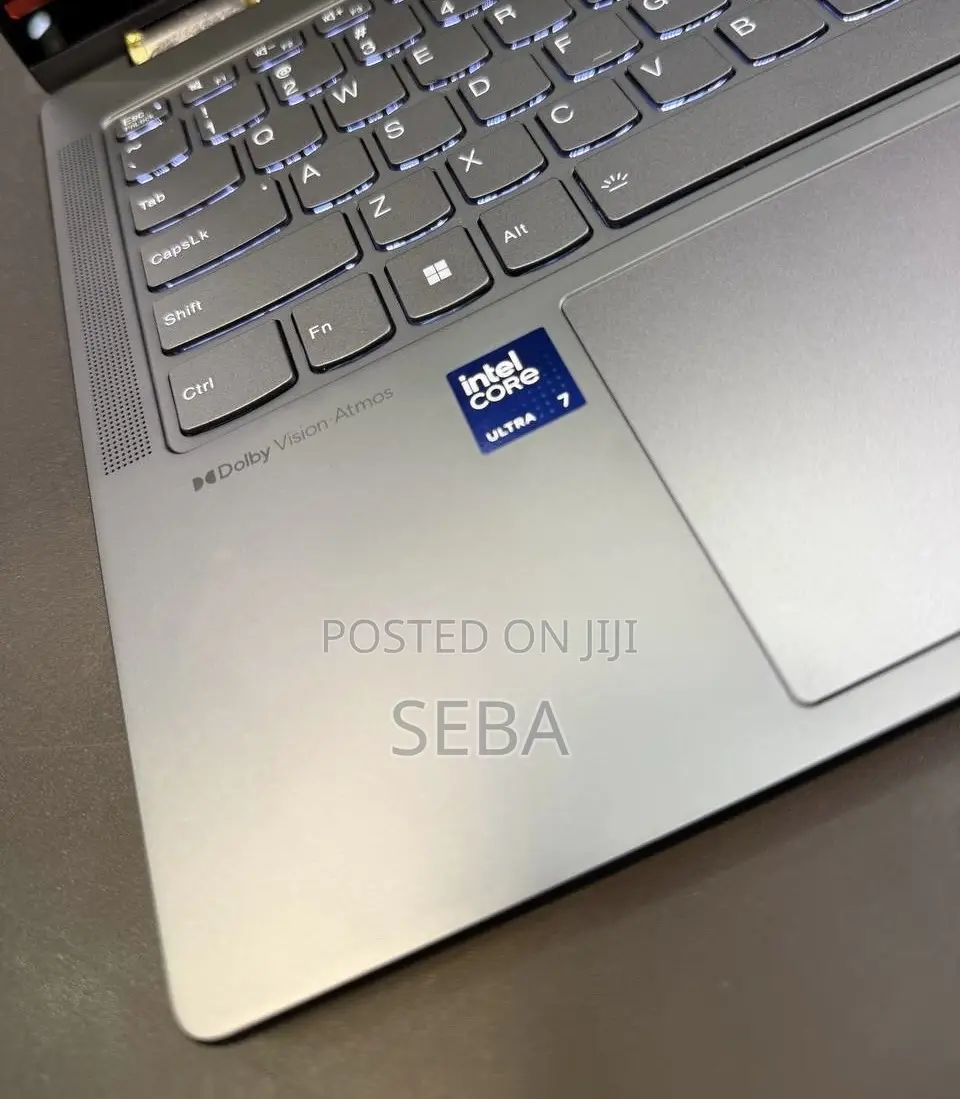 Laptop Lenovo Yoga 330 16GB Intel Core Ultra 7 SSD 512GB
