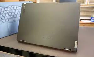 Laptop Lenovo Yoga 330 16GB Intel Core Ultra 7 SSD 512GB