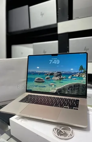 New Laptop Apple MacBook Air 2025 M4 16GB Apple M4 SSD 256GB