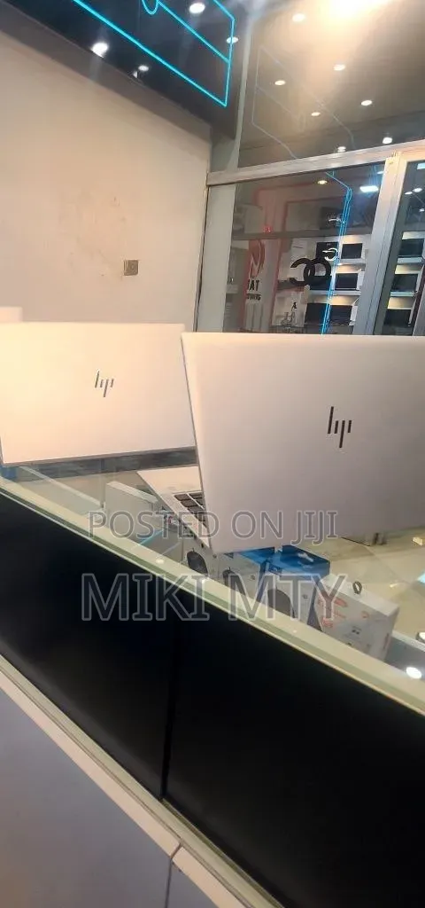 New Laptop HP EliteBook x360 1030 G8 16GB Intel Xeon SSD 512GB