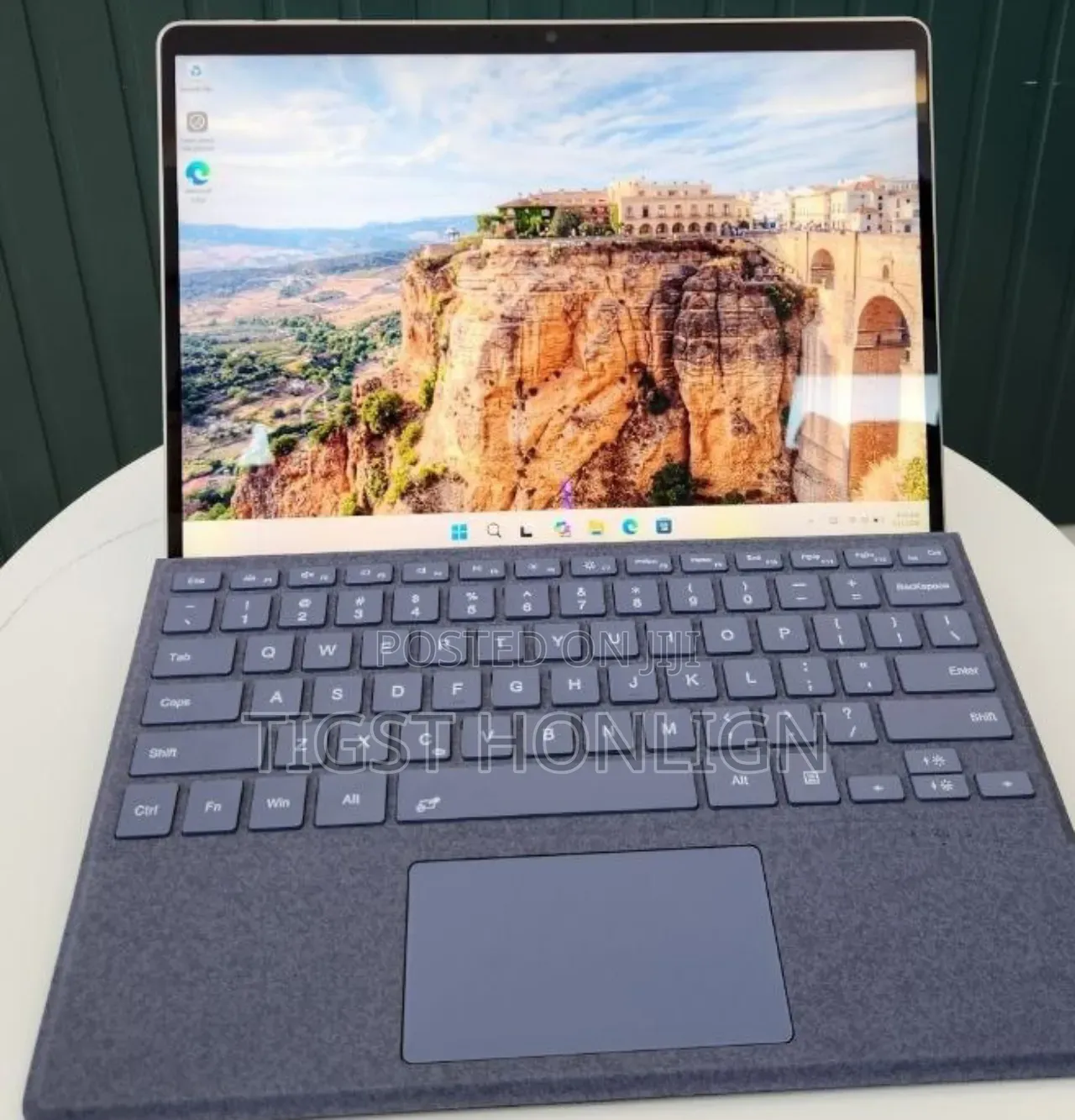 New Laptop Microsoft Surface Pro 9 16GB Intel Core i7 SSD 512GB