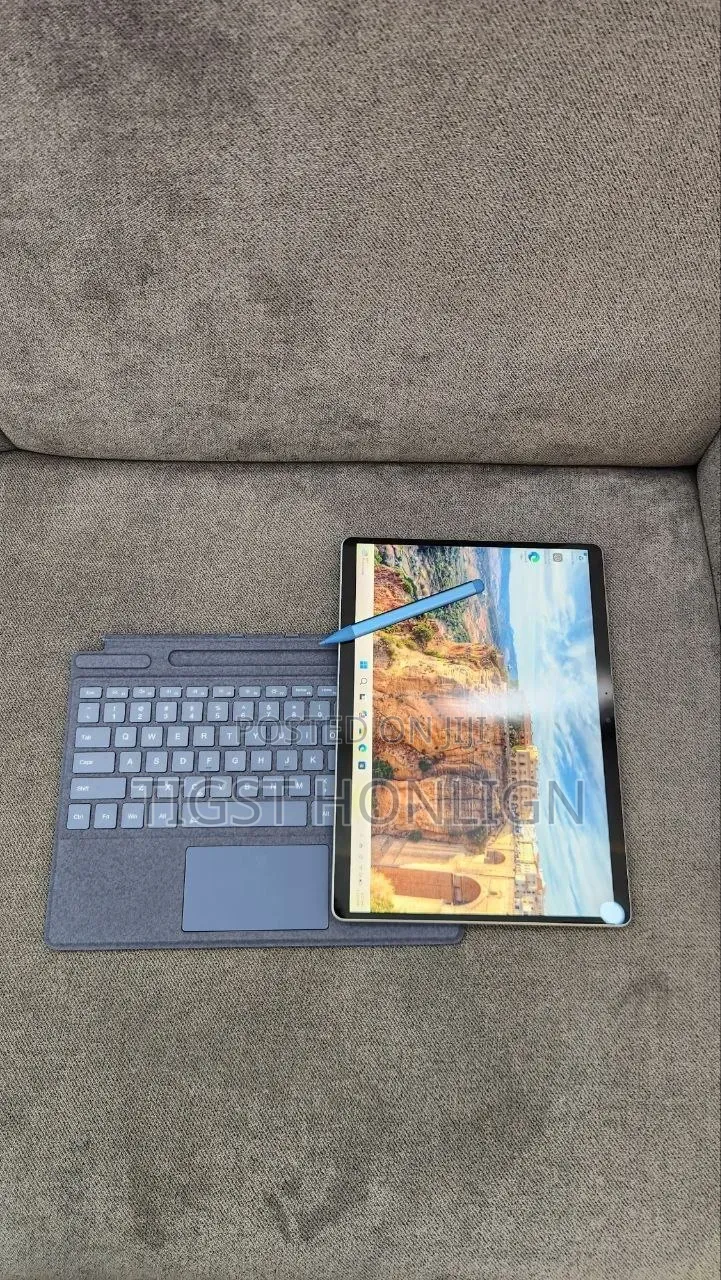 New Laptop Microsoft Surface Pro 9 16GB Intel Core i7 SSD 512GB