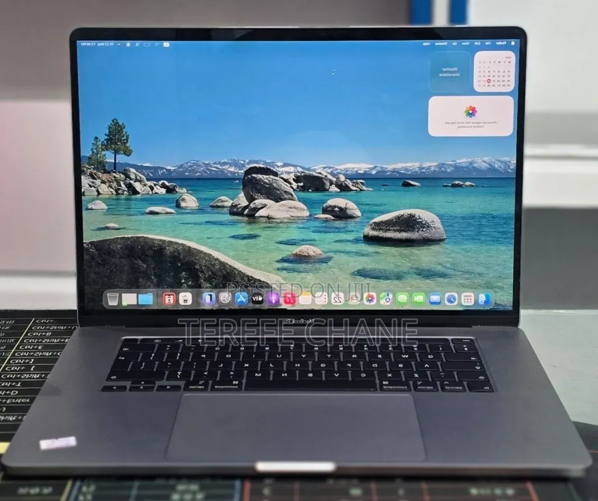 New Laptop Apple MacBook Pro 2019 32GB Intel Core i9 SSD 1T