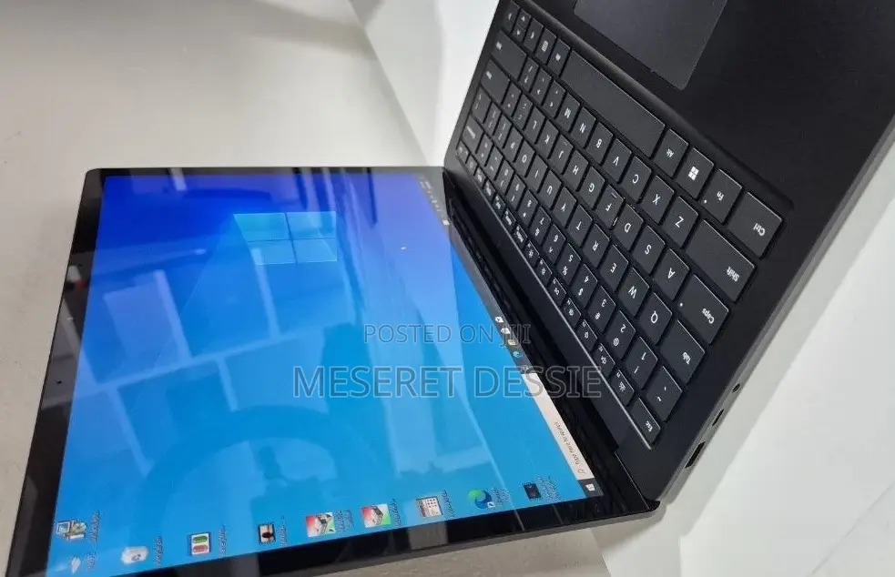 New Laptop Microsoft Surface 3 8GB Intel Core i5 SSD 256GB