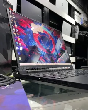 New Laptop Lenovo Legion Pro 7 64GB Intel Core Ultra 9 SSD 2T