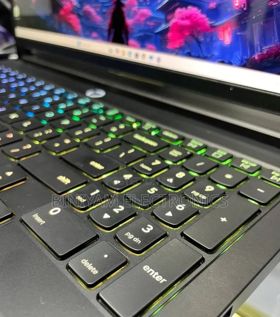 New Laptop Lenovo Legion Pro 7 64GB Intel Core Ultra 9 SSD 2T