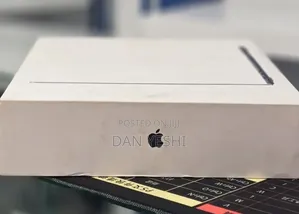 New Laptop Apple MacBook Air 2025 M4 16GB Apple M4 SSD 256GB