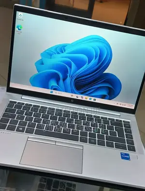 New Laptop HP EliteBook 840 G8 16GB Intel Core i7 SSD 512GB