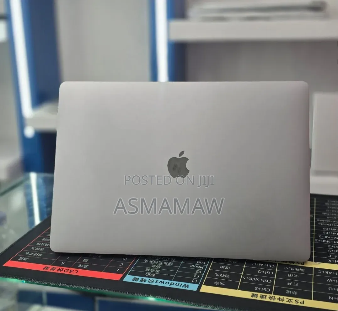 New Laptop Apple MacBook Pro 2019 32GB Intel Core i9 SSD 1T
