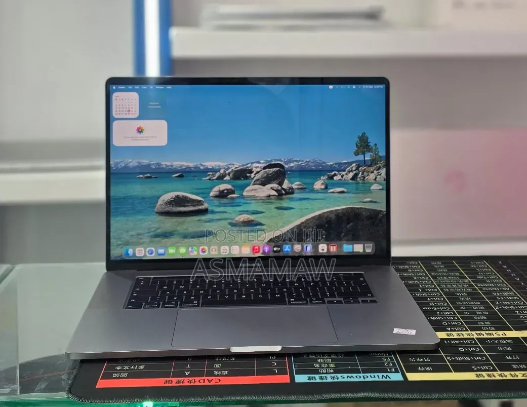 New Laptop Apple MacBook Pro 2019 32GB Intel Core i9 SSD 1T